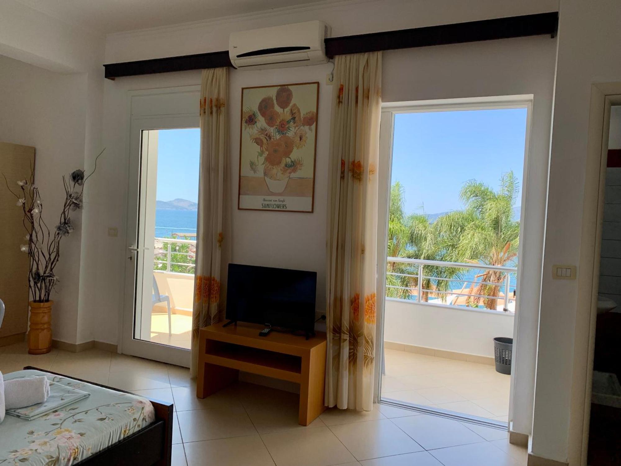 Duka Apts Sarandë Exterior foto